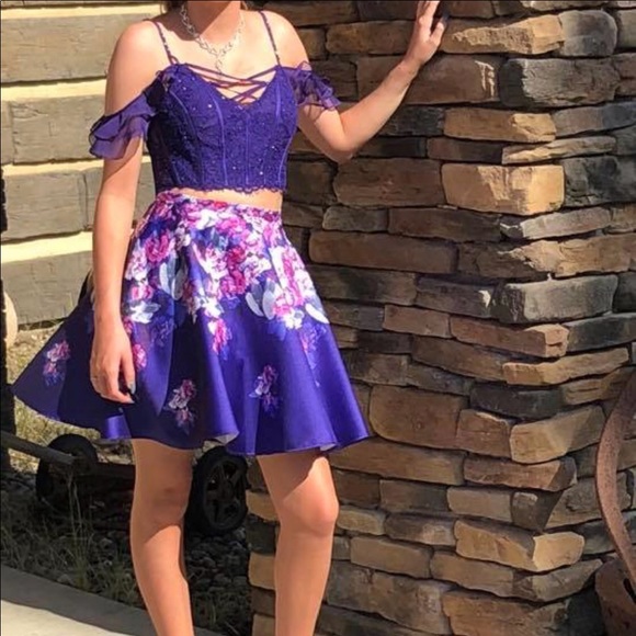 Ellie Wilde homecoming dress ! - Picture 2 of 3